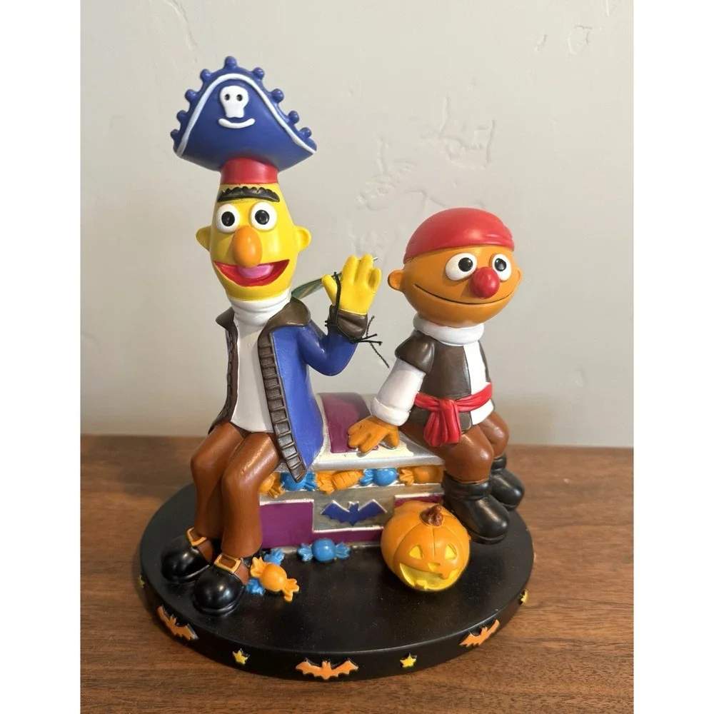 Bert and Ernie Sesame Street Halloween Pirates Figure Decoration. NEW